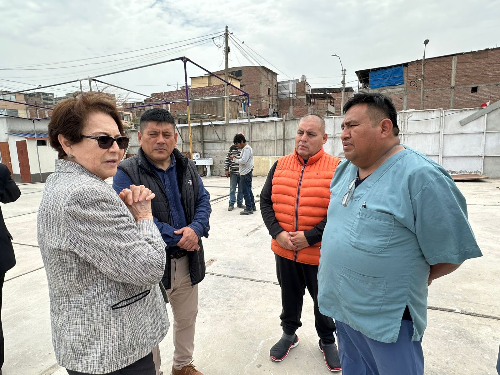 Visita de la Congresista Gladys Echaíz